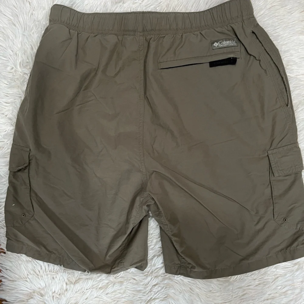 Columbia‎ sportswear Mens 9” Cargo hiking shorts size M